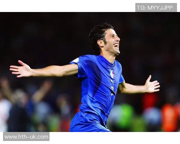 意大利足球球衣推荐让你在赛场上尽显风采与激情 意大利足球球衣推荐让你在赛场上尽显风采与激情